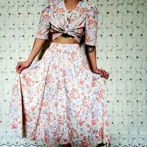 Vintage 80s Pastel Watercolor Floral 2 Piece Set